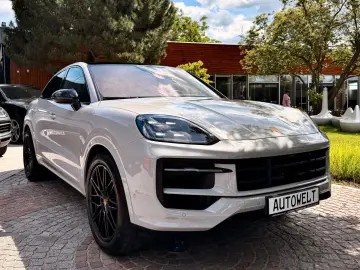 PORSCHE Cayenne Coupe Facelift Kreide 1Hand Sport-Chrono