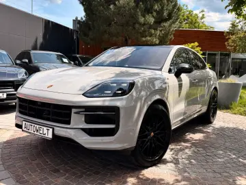 PORSCHE Cayenne Coupe Facelift Kreide 1Hand Sport-Chrono