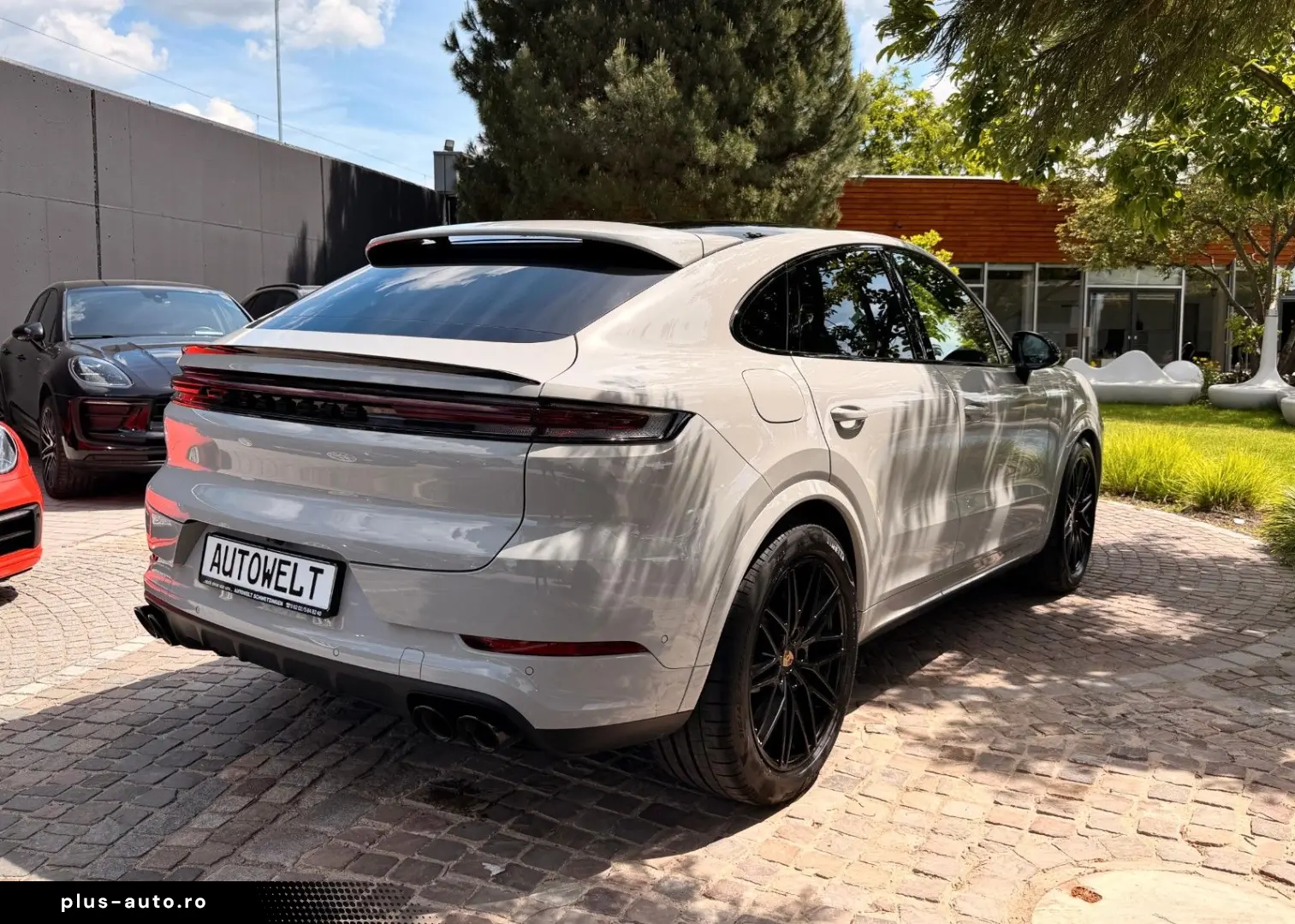 PORSCHE Cayenne Coupe Facelift Kreide 1Hand Sport-Chrono