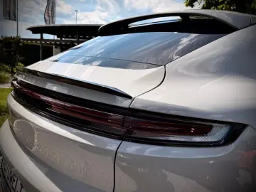 PORSCHE Cayenne Coupe Facelift Kreide 1Hand Sport-Chrono