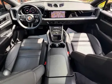 PORSCHE Cayenne Coupe Facelift Kreide 1Hand Sport-Chrono