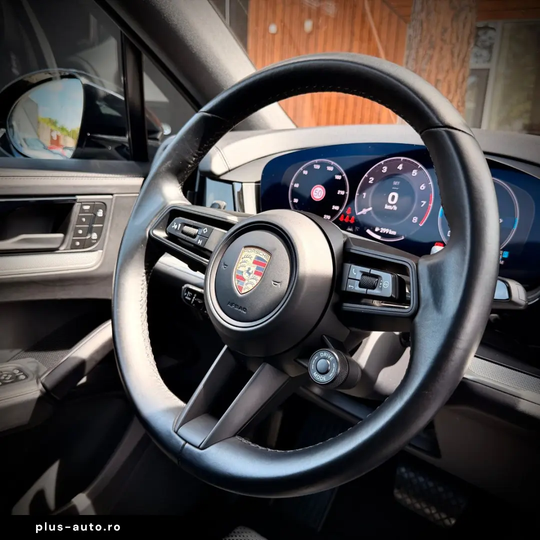 PORSCHE Cayenne Coupe Facelift Kreide 1Hand Sport-Chrono