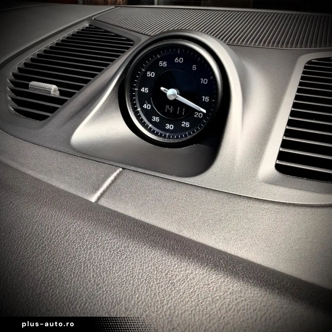PORSCHE Cayenne Coupe Facelift Kreide 1Hand Sport-Chrono