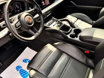 PORSCHE Cayenne Coupe Facelift Kreide 1Hand Sport-Chrono