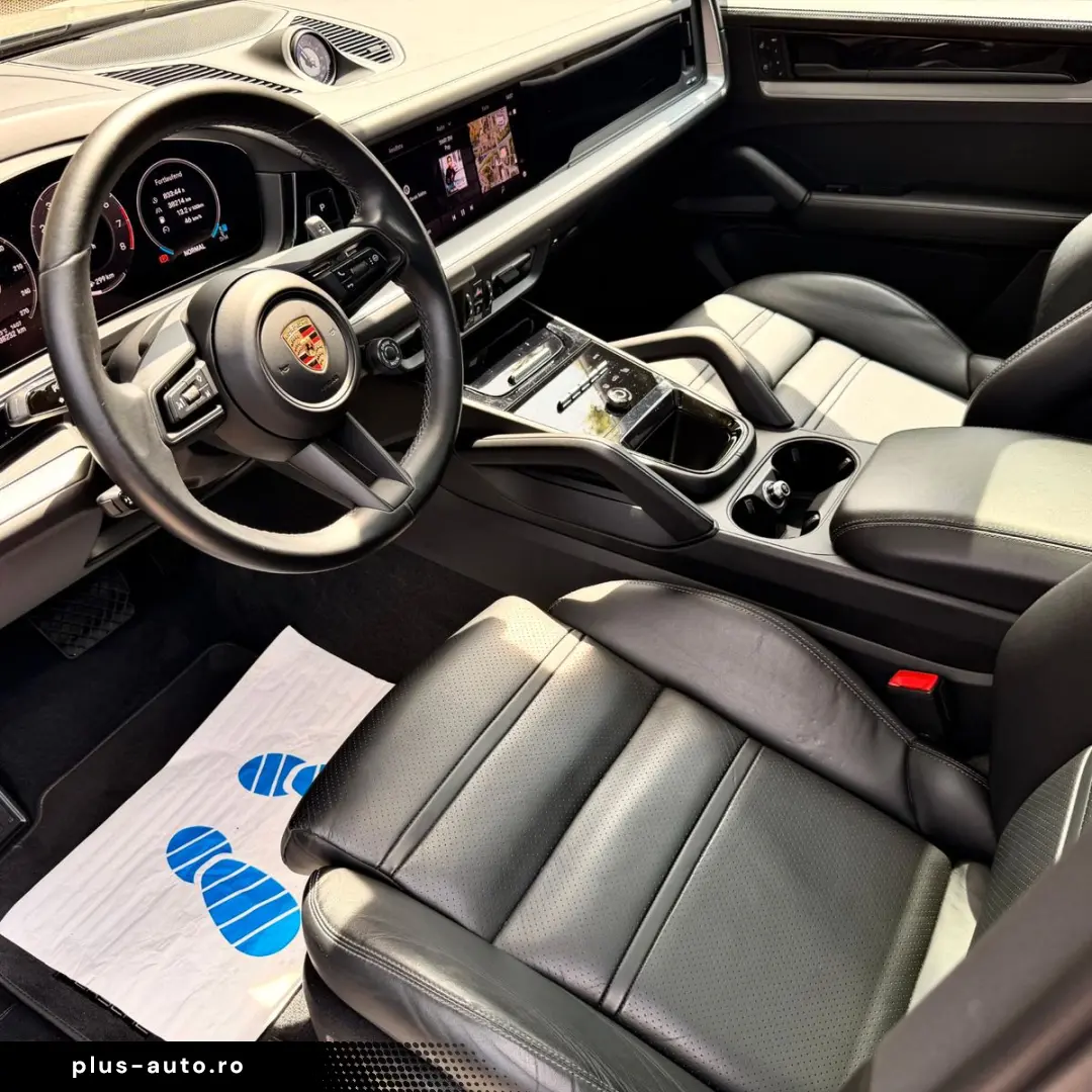 PORSCHE Cayenne Coupe Facelift Kreide 1Hand Sport-Chrono