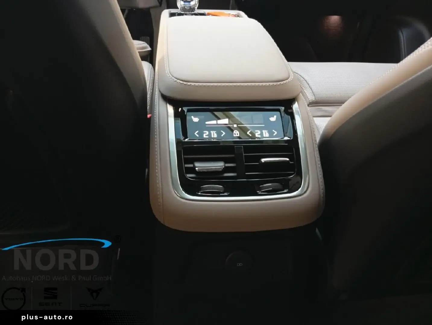VOLVO XC90 Ultra Dark Plug-In Hy. AWD Voll UPE 106.510