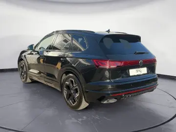 VW Touareg R-Line 3 0 V6 TDI SCR 4M