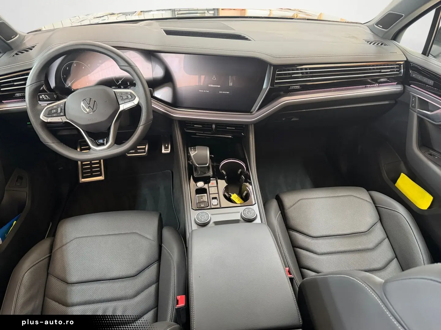 VW Touareg R-Line 3 0 V6 TDI SCR 4M