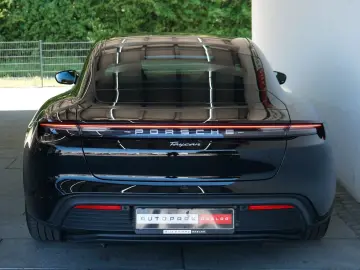 PORSCHE Taycan Pano Sitzklima 14Wege 360 CAM Matrix PASM