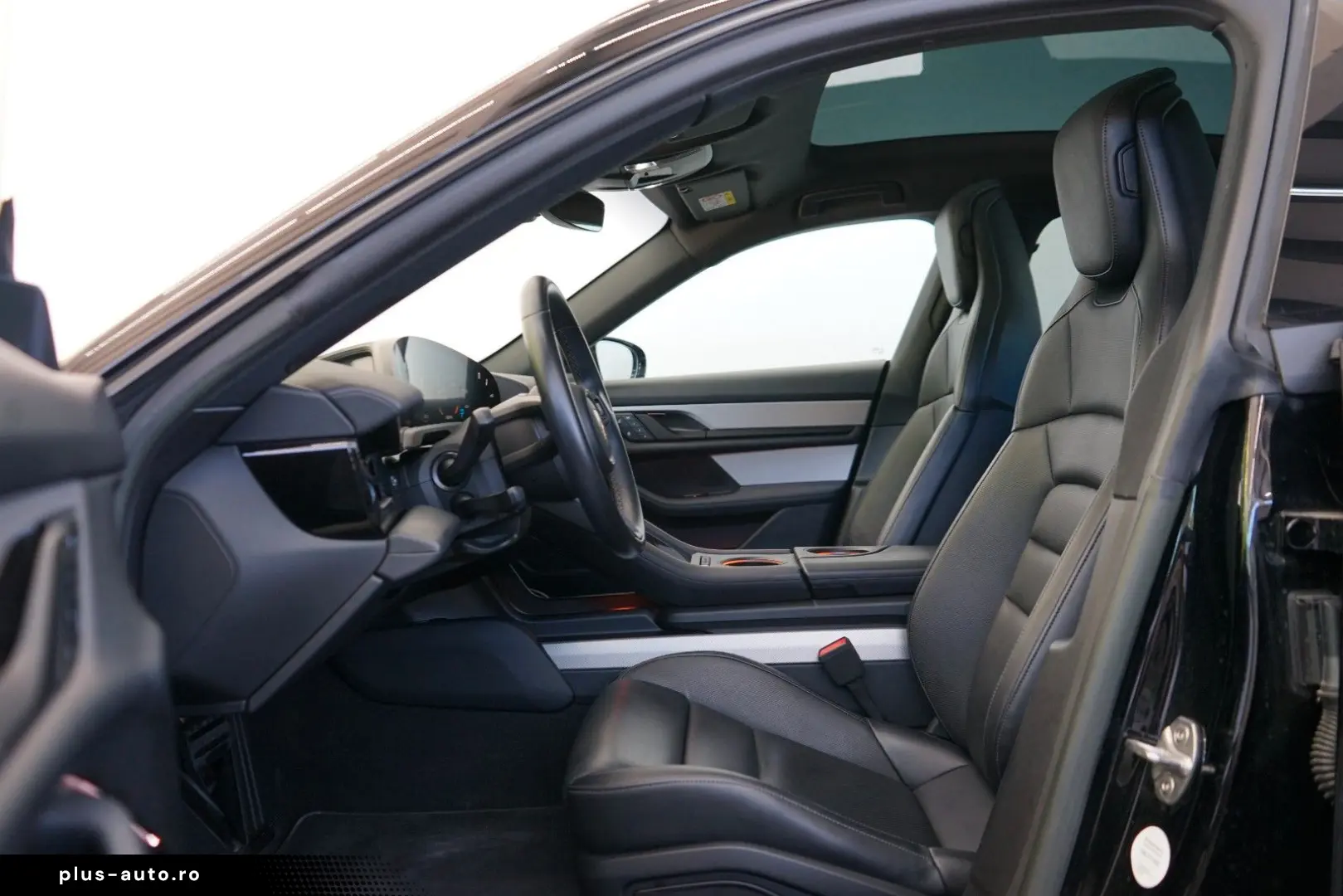PORSCHE Taycan Pano Sitzklima 14Wege 360 CAM Matrix PASM