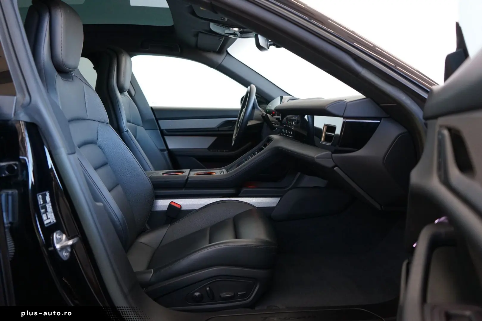 PORSCHE Taycan Pano Sitzklima 14Wege 360 CAM Matrix PASM