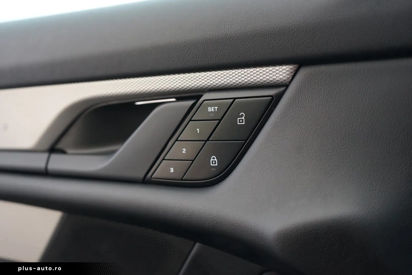 PORSCHE Taycan Pano Sitzklima 14Wege 360 CAM Matrix PASM