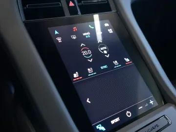 PORSCHE Taycan Pano Sitzklima 14Wege 360 CAM Matrix PASM