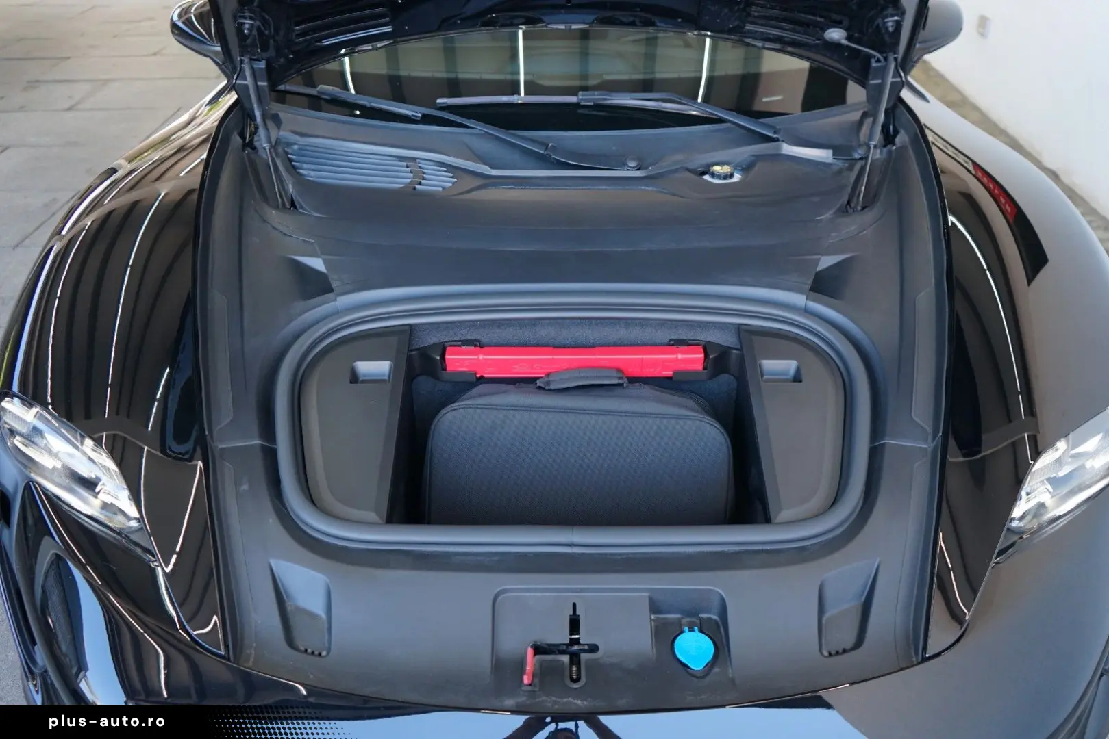 PORSCHE Taycan Pano Sitzklima 14Wege 360 CAM Matrix PASM