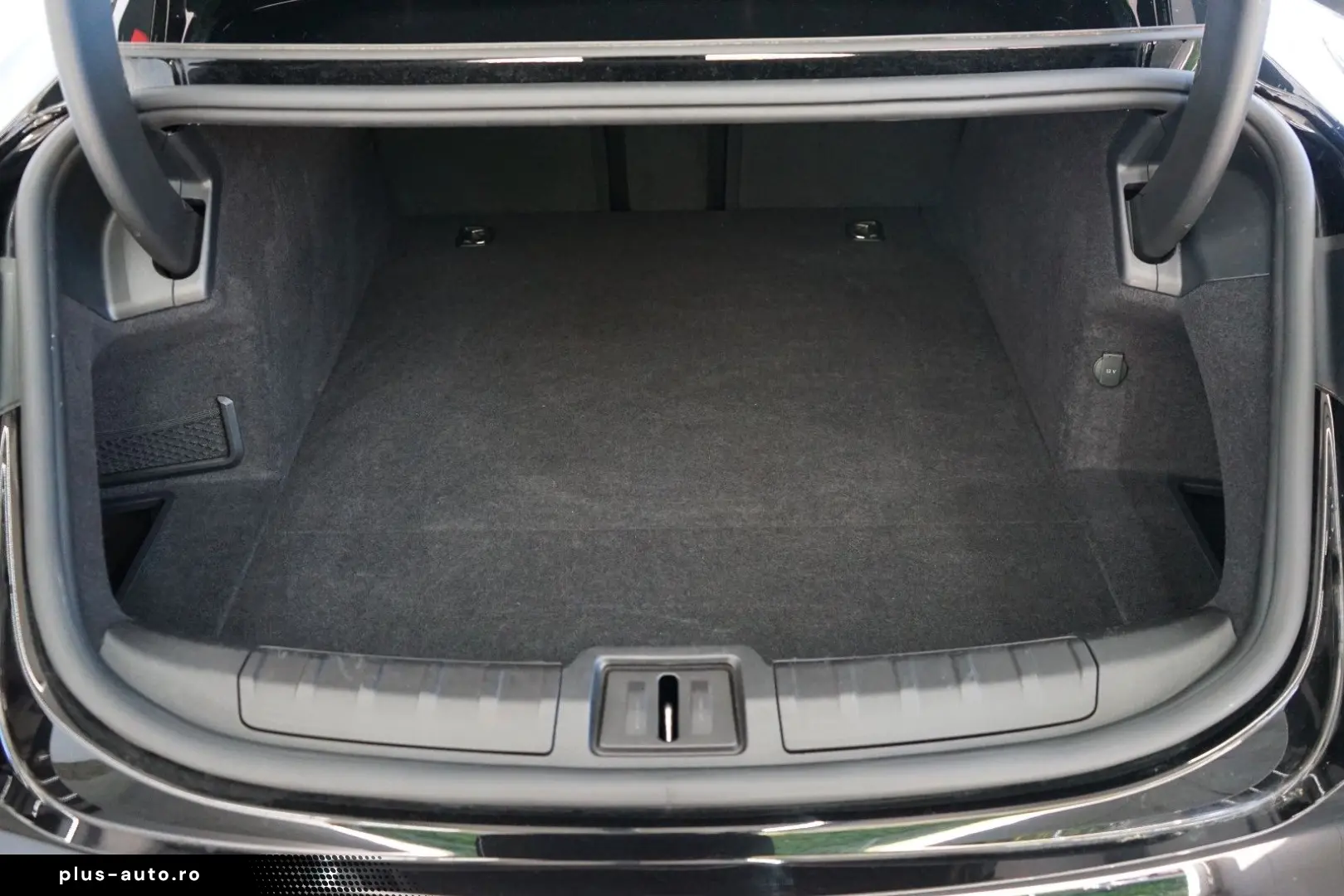 PORSCHE Taycan Pano Sitzklima 14Wege 360 CAM Matrix PASM