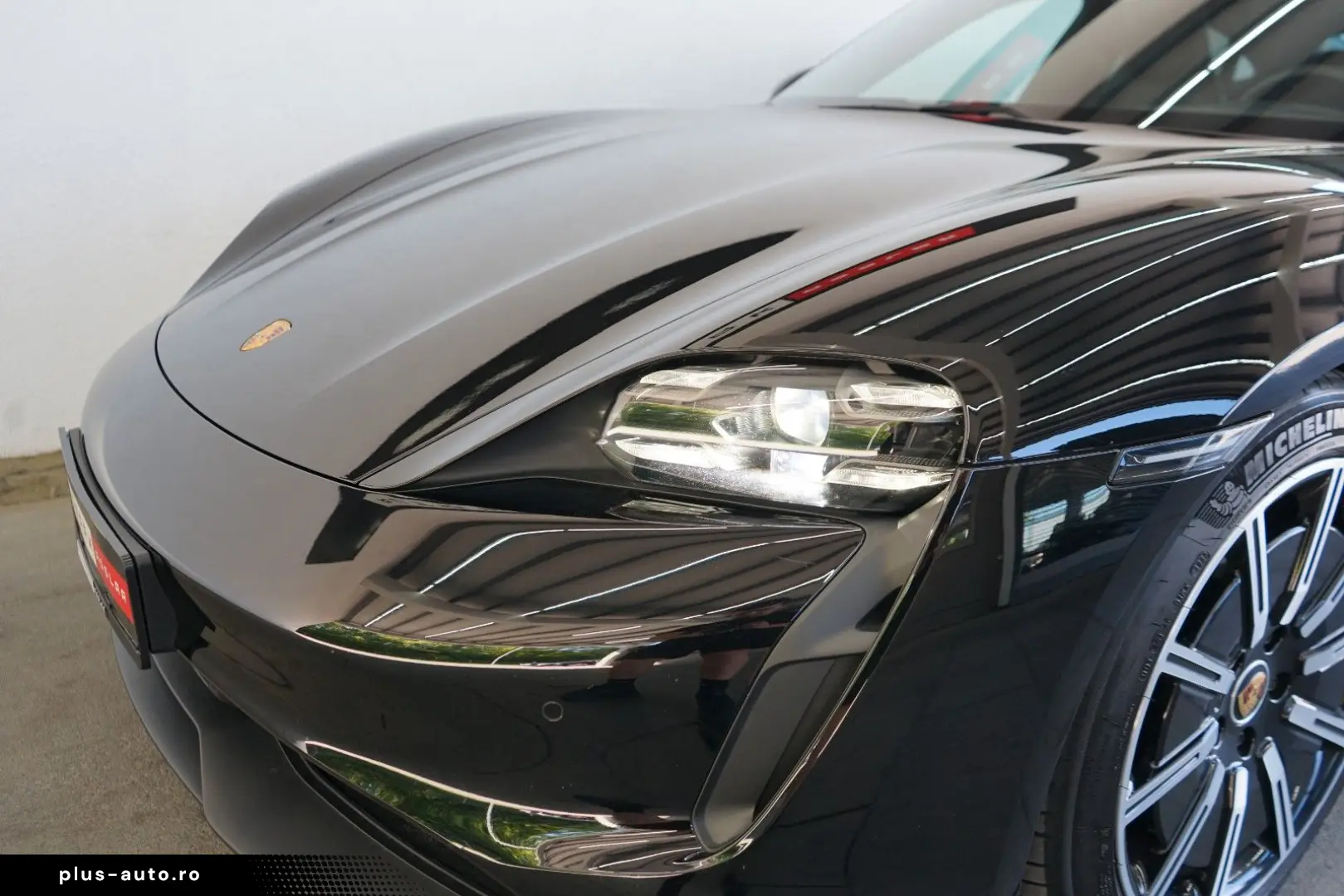 PORSCHE Taycan Pano Sitzklima 14Wege 360 CAM Matrix PASM