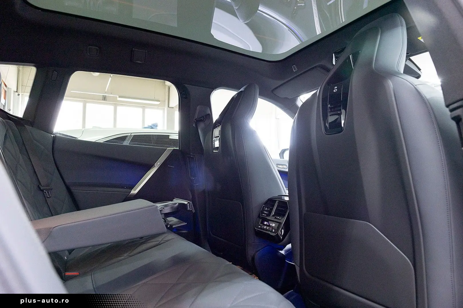 BMW iXxd40 SPORT LASER CLEAR&BOLD SC PANO AHK H&K 22