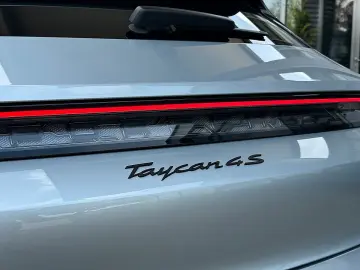 PORSCHE Taycan 4S Sport Turismo Aut. !!MEGA AUSSTATTU...
