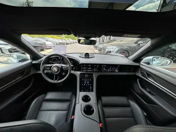 PORSCHE Taycan 4S Sport Turismo Aut. !!MEGA AUSSTATTU...