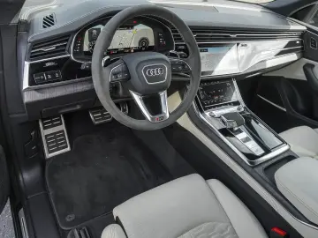 AUDI RS Q8 4.0 TFSI quattro Pano Virtuell LED