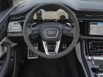 AUDI RS Q8 4.0 TFSI quattro Pano Virtuell LED