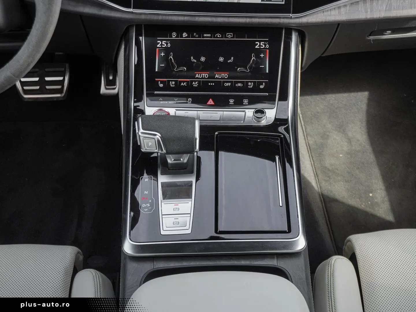 AUDI RS Q8 4.0 TFSI quattro Pano Virtuell LED