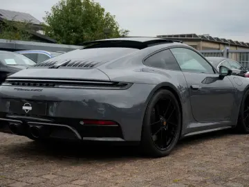 Porsche 992 Carrera 4 GTS LIFT 360 BOSE MATRIX