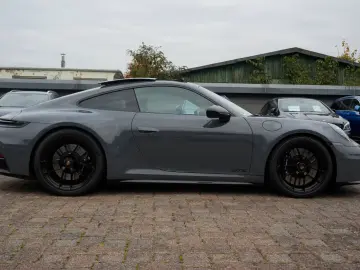 Porsche 992 Carrera 4 GTS LIFT 360 BOSE MATRIX