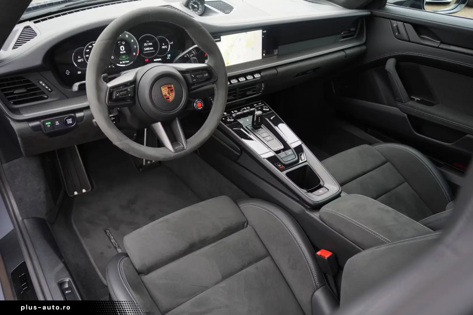 Porsche 992 Carrera 4 GTS LIFT 360 BOSE MATRIX