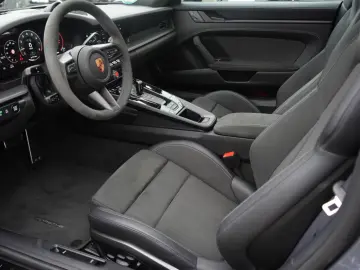Porsche 992 Carrera 4 GTS LIFT 360 BOSE MATRIX