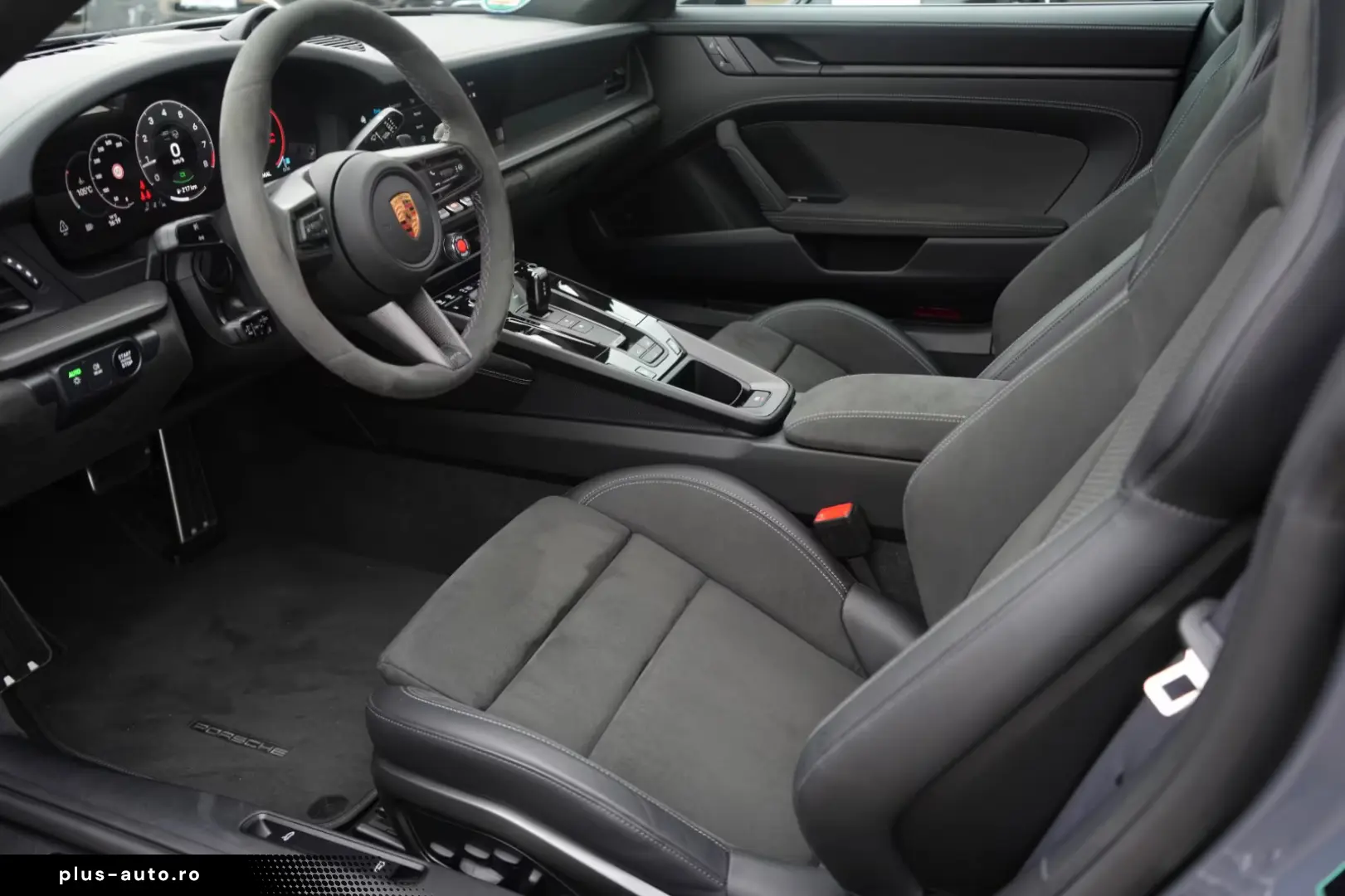 Porsche 992 Carrera 4 GTS LIFT 360 BOSE MATRIX