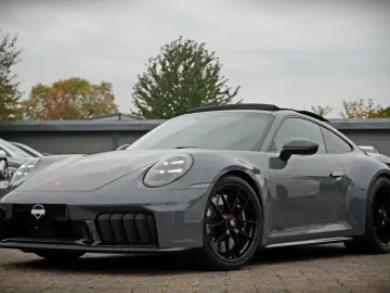 Porsche 992 Carrera 4 GTS LIFT 360 BOSE MATRIX