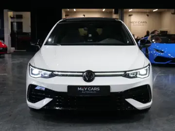Volkswagen Golf VIII Lim. R 4Motion Pano