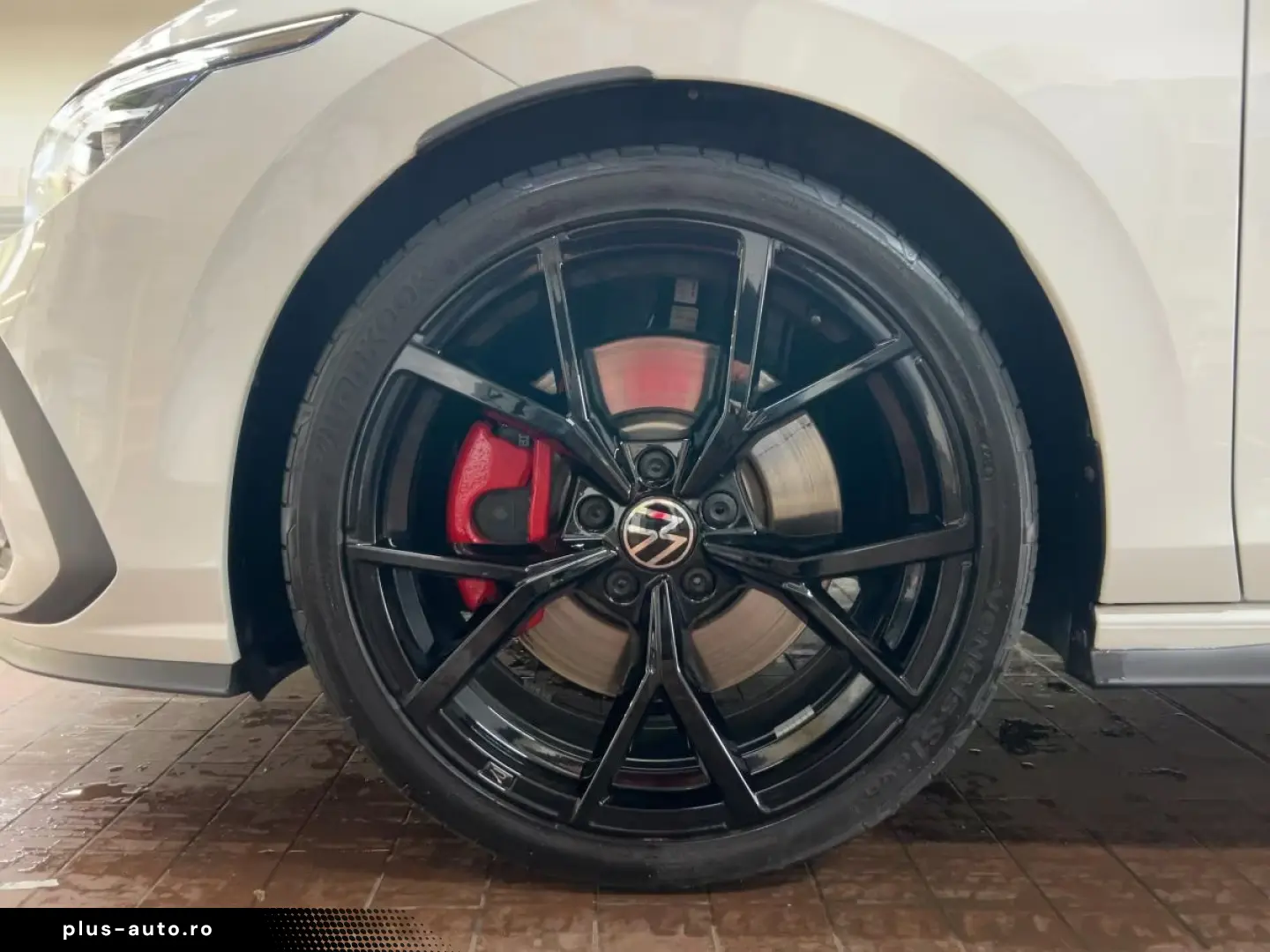 Volkswagen Golf VIII GTI 2.0 TSI DSG RearView