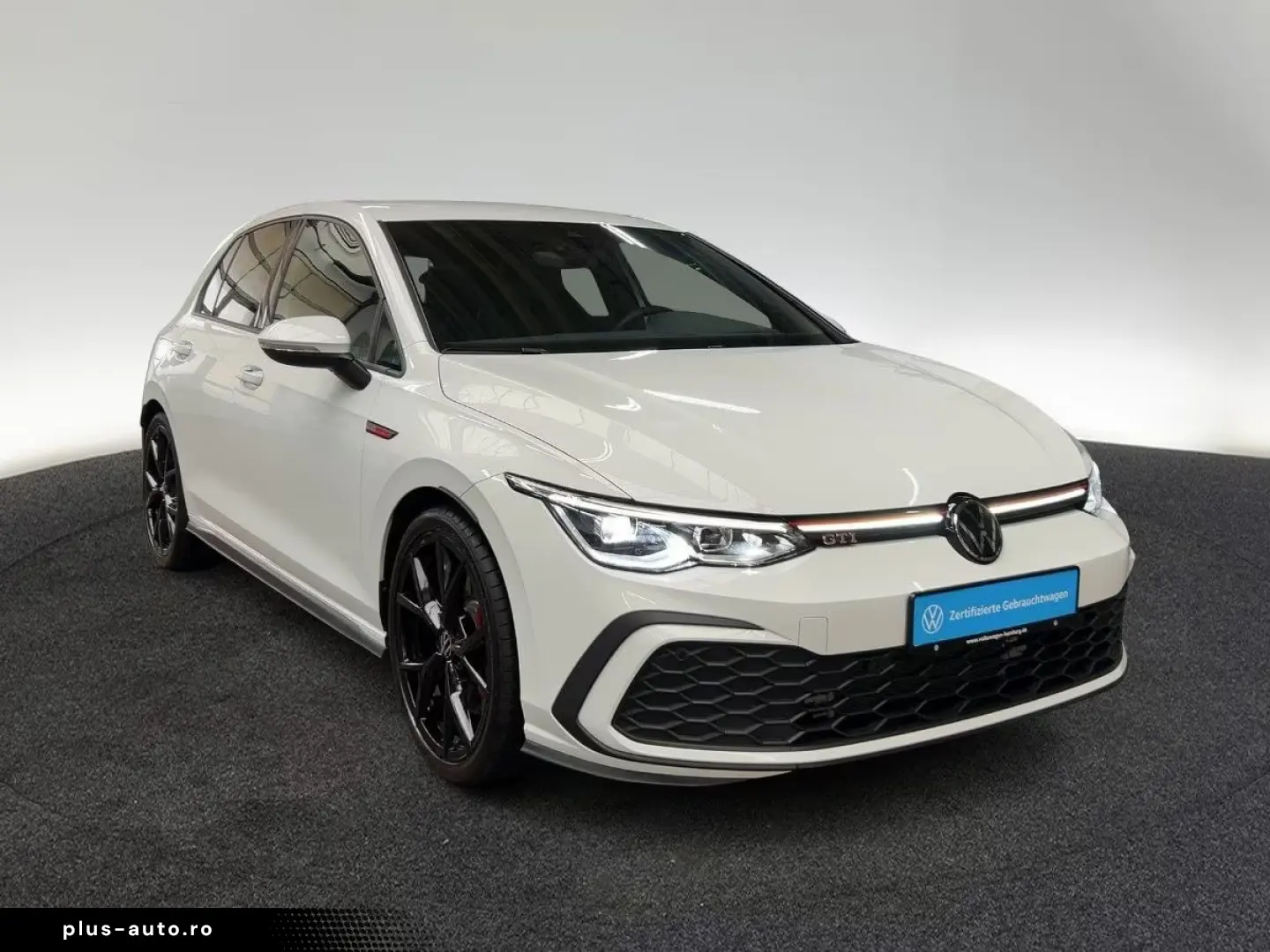 Volkswagen Golf VIII GTI 2.0 TSI DSG RearView