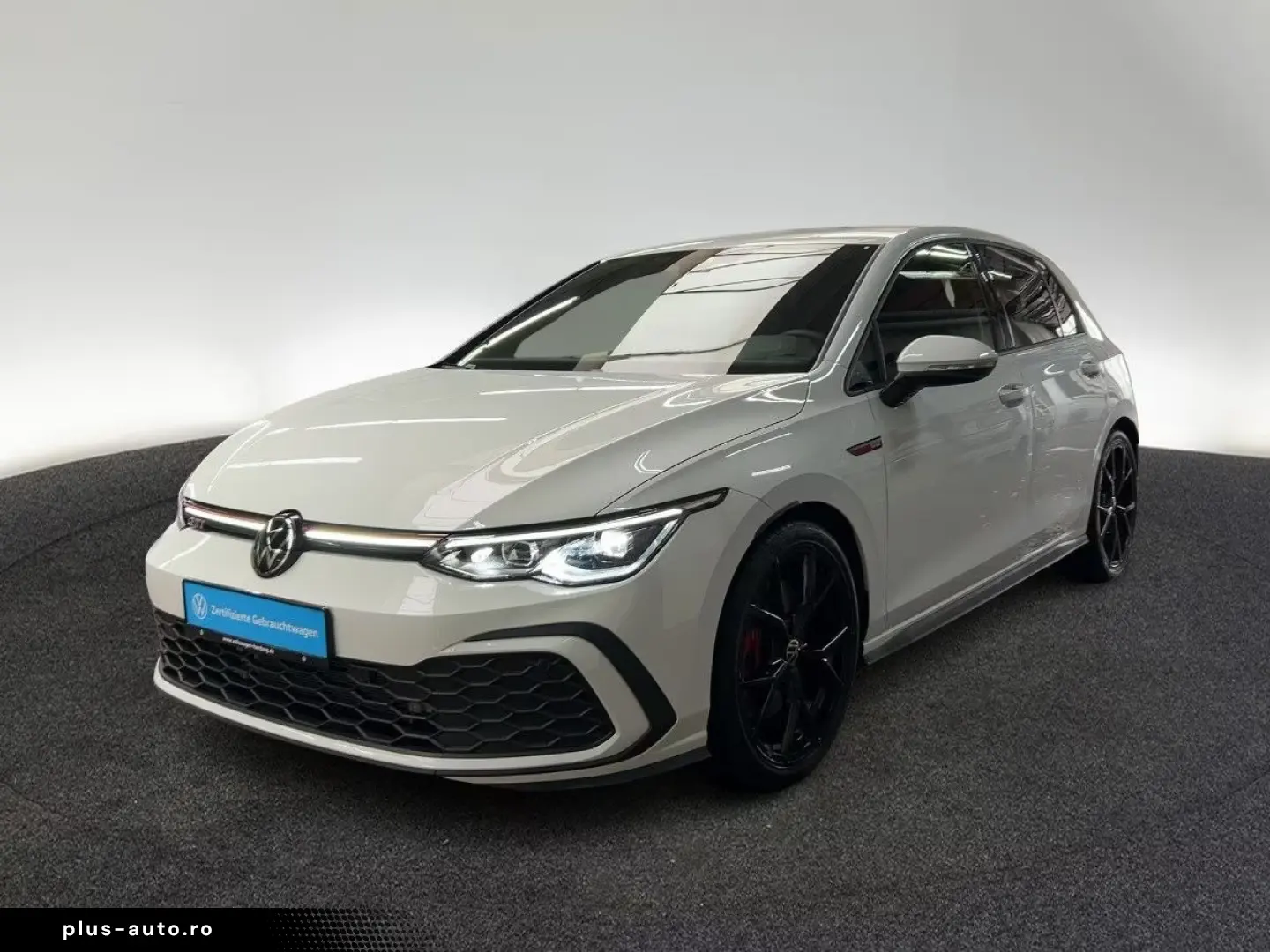 Volkswagen Golf VIII GTI 2.0 TSI DSG RearView