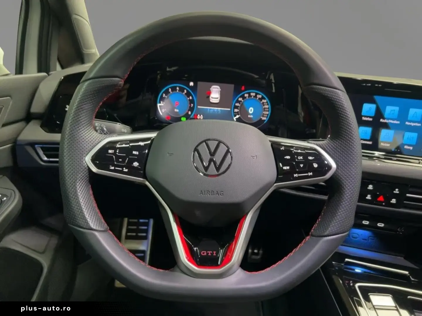 Volkswagen Golf VIII GTI 2.0 TSI DSG RearView