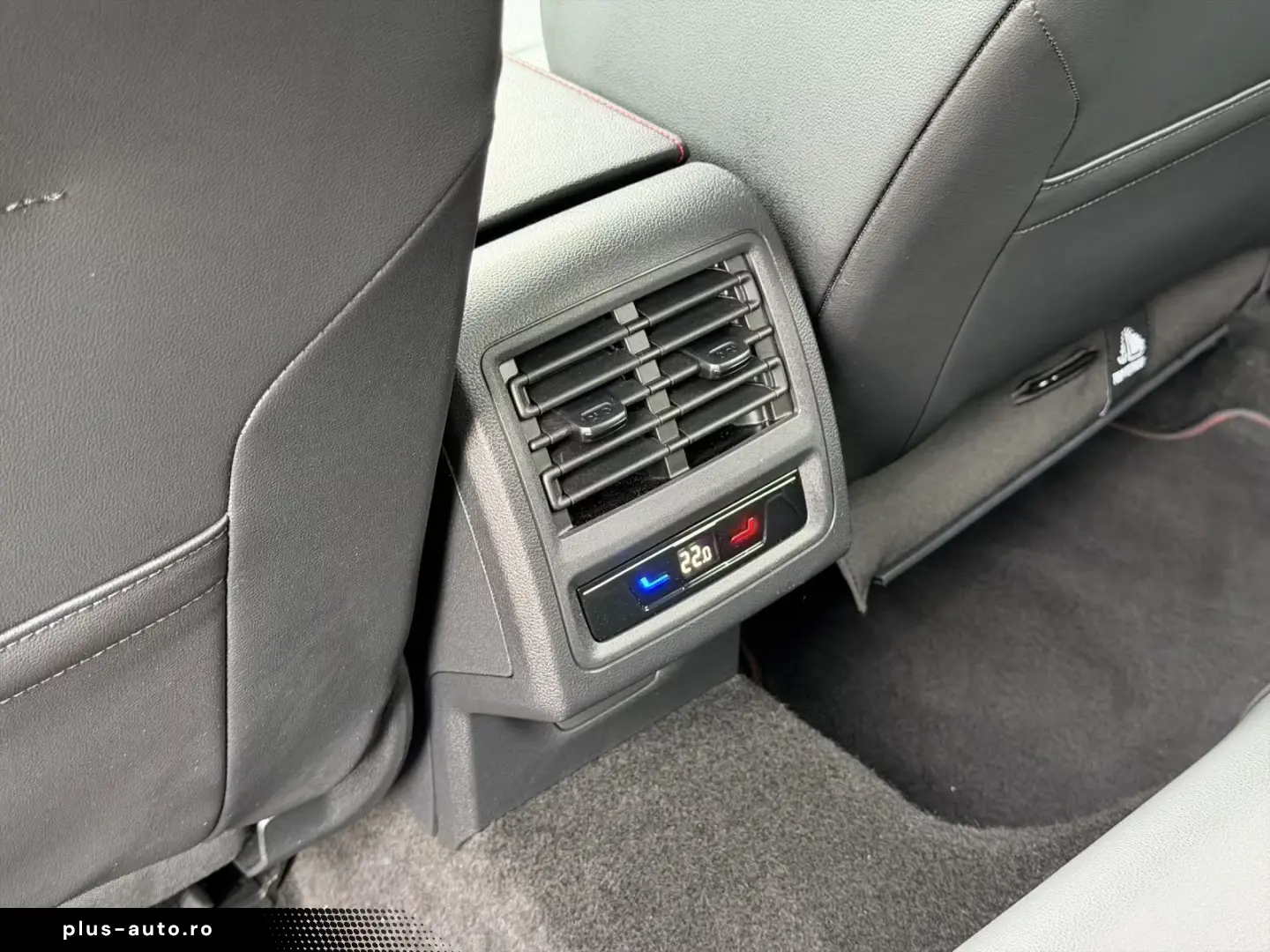 Volkswagen Golf GTI DSG LEATHER Matrix Navi Pano H&K