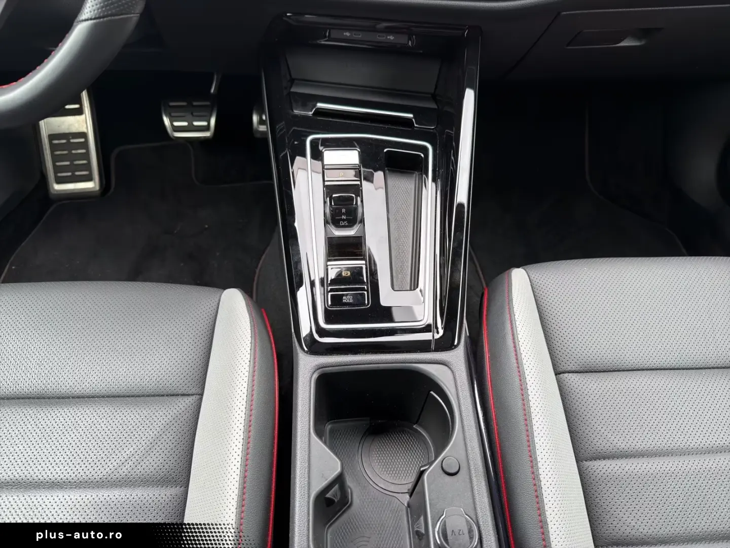 Volkswagen Golf GTI DSG LEATHER Matrix Navi Pano H&K