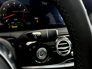 Mercedes-Benz S