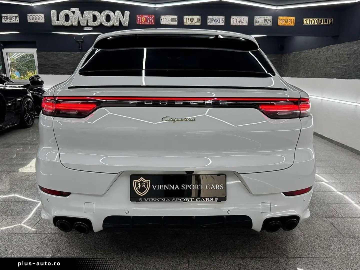 PORSCHE Cayenne Coupe E-Hybrid SPORT-DESIGN volan alcantara