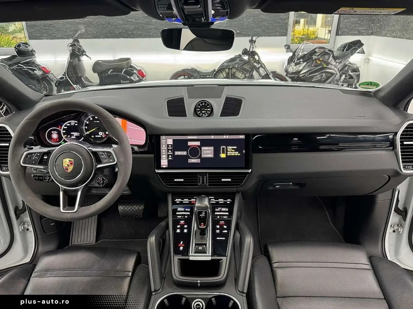 PORSCHE Cayenne Coupe E-Hybrid SPORT-DESIGN volan alcantara