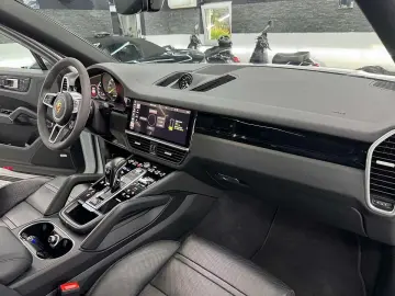 PORSCHE Cayenne Coupe E-Hybrid SPORT-DESIGN volan alcantara