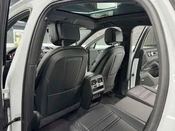 PORSCHE Cayenne Coupe E-Hybrid SPORT-DESIGN volan alcantara