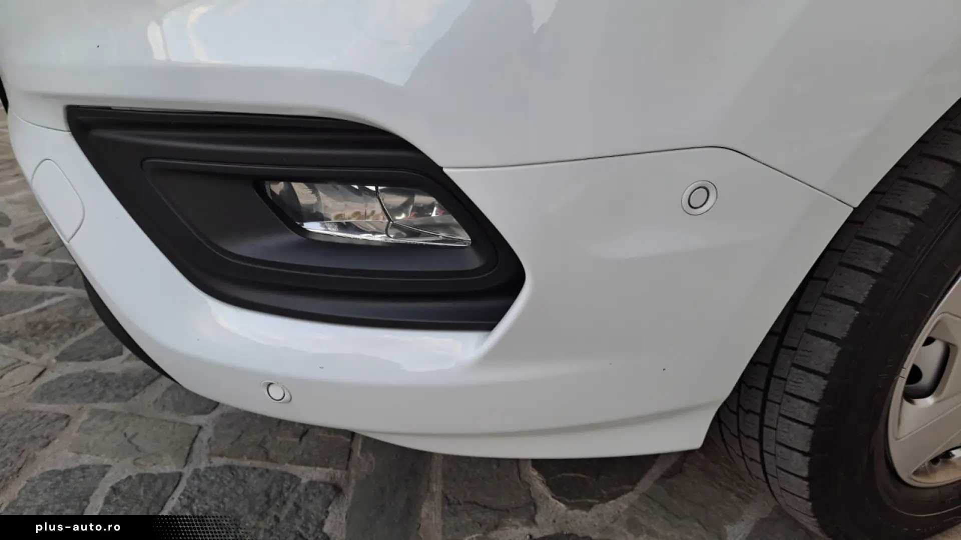 FORD CUSTOM VAN TREND L2H1 FWD