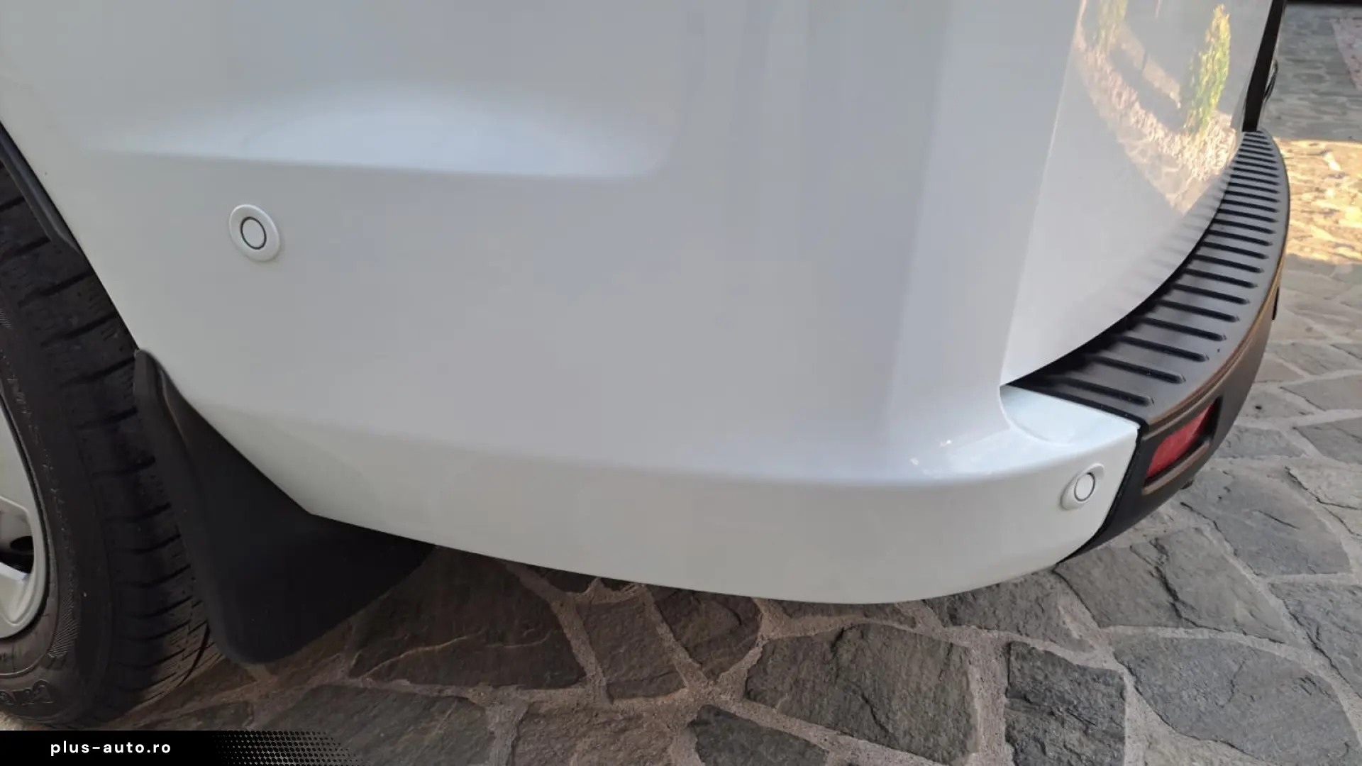 FORD CUSTOM VAN TREND L2H1 FWD