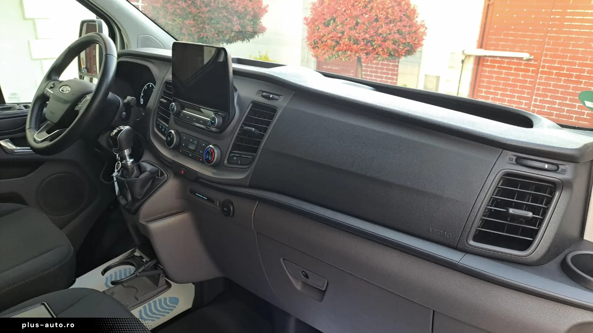 FORD CUSTOM VAN TREND L2H1 FWD
