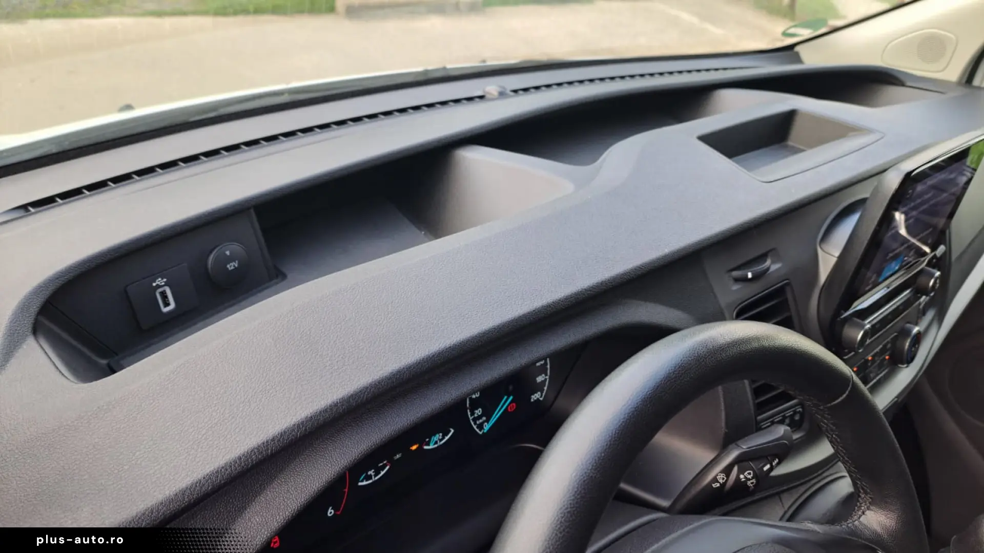 FORD CUSTOM VAN TREND L2H1 FWD