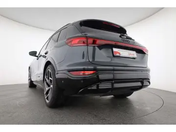 Audi SQ6 e-tron B&O HUD LED