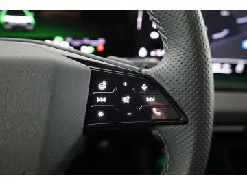 Audi SQ6 e-tron B&O HUD LED